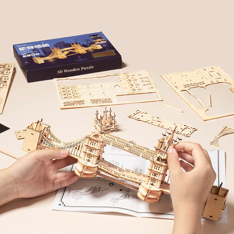 3D wooden landmark puzzle kit featuring Big Ben and Tower Bridge models
