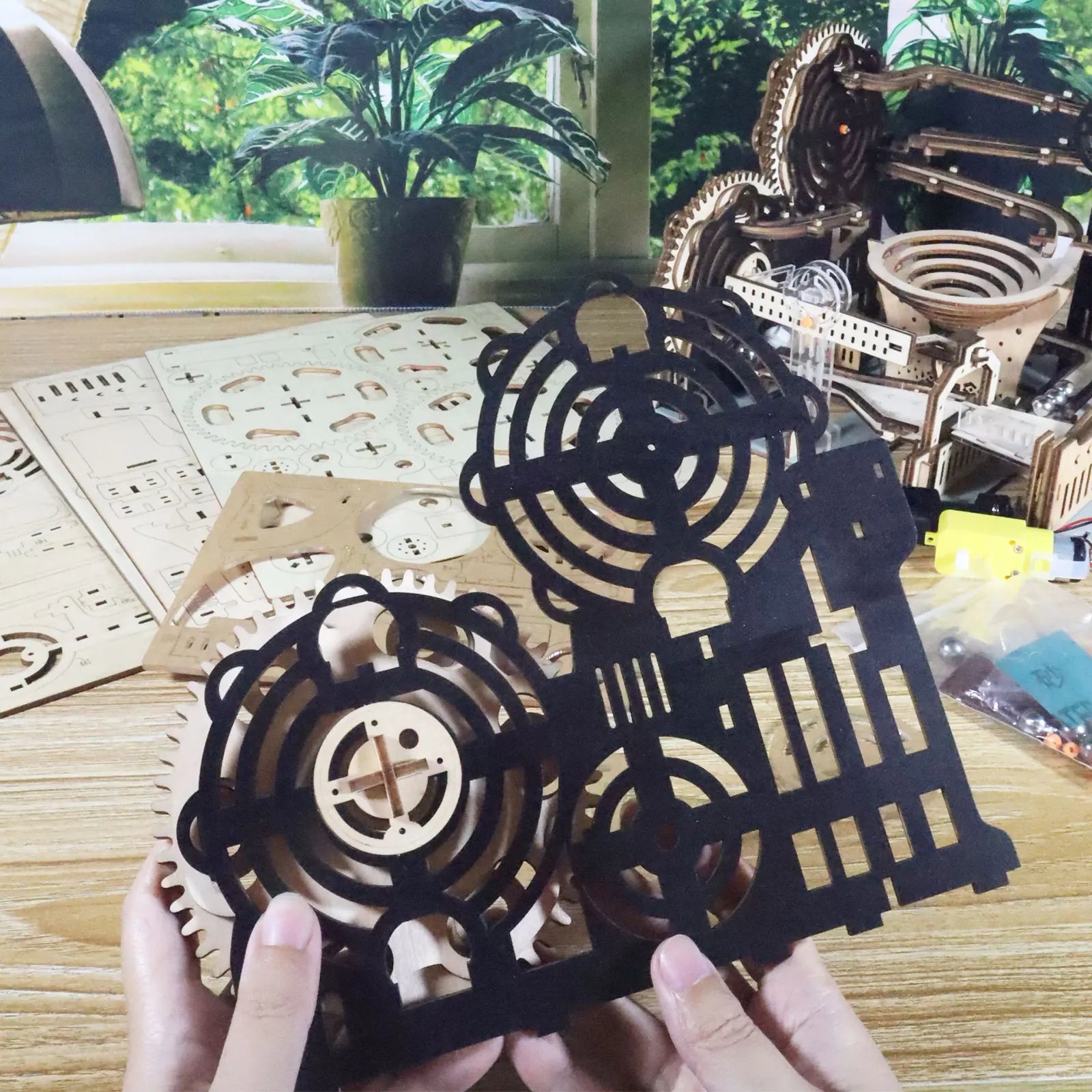 Electric 3D wooden marble run puzzle kit, motorized DIY brain teaser model for adults