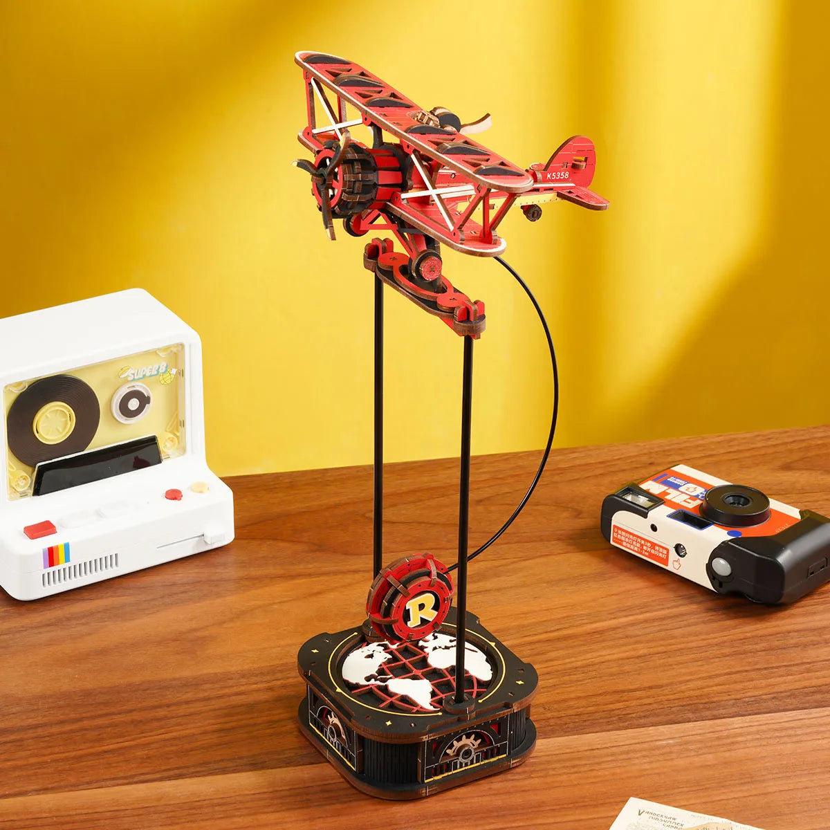 Gravity swing 3D wooden puzzle model kit, kinetic Sky Captain and Ocean Fisher desk toy